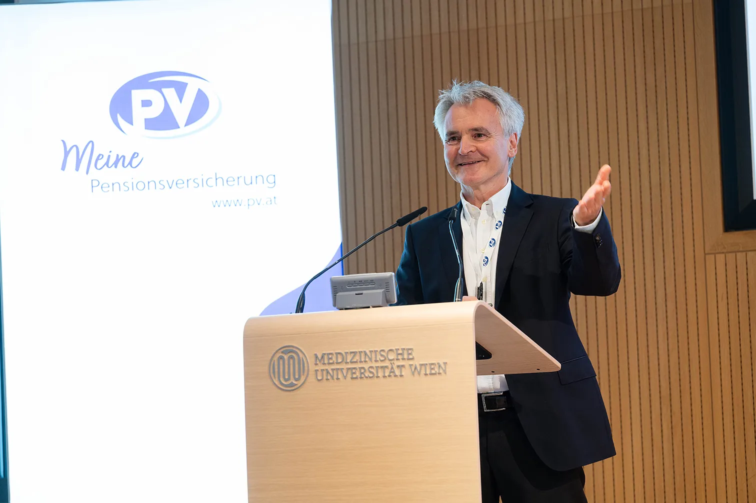 Vortrag Prof. Dr. Christian Albus, FESC, Direktor der Klinik und Poliklinik für ­Psychosomatik und ­Psychotherapie, Uniklinik Köln 