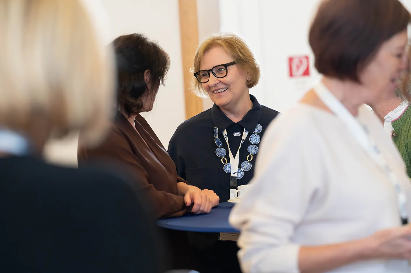 Dr.in Monika Mustak-Blagusz, MBA beim Networking