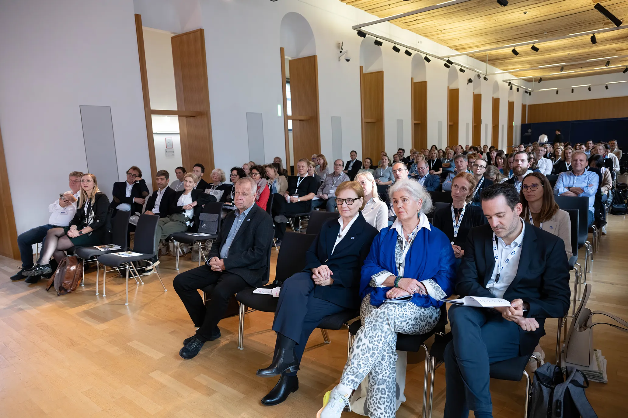 Blick ins Publikum von vorne