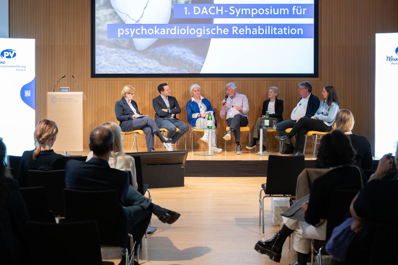 Podiumsdiskussion beim DACH-Symposium Psychokardiologie