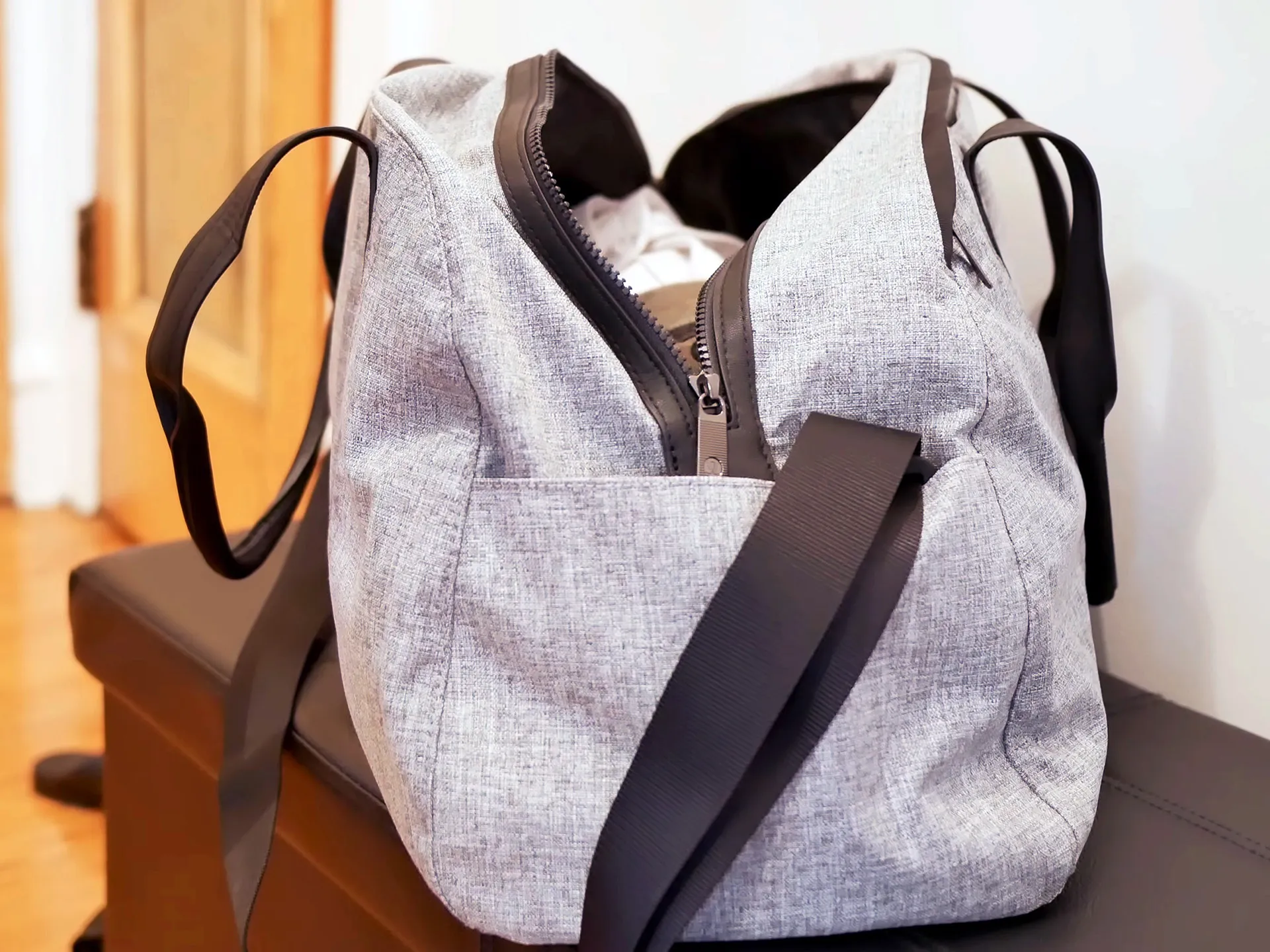 gepackte Sporttasche, Anfahrt, Morgen, Therapietag